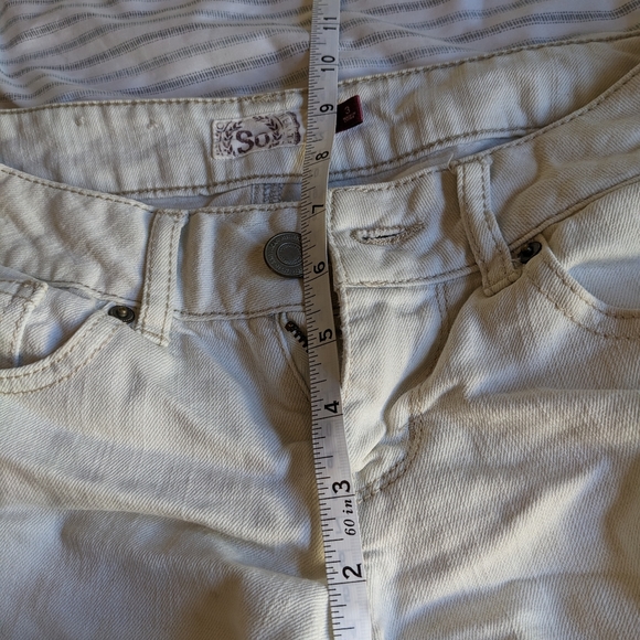White/Ice blue jean shorts - Picture 6 of 6